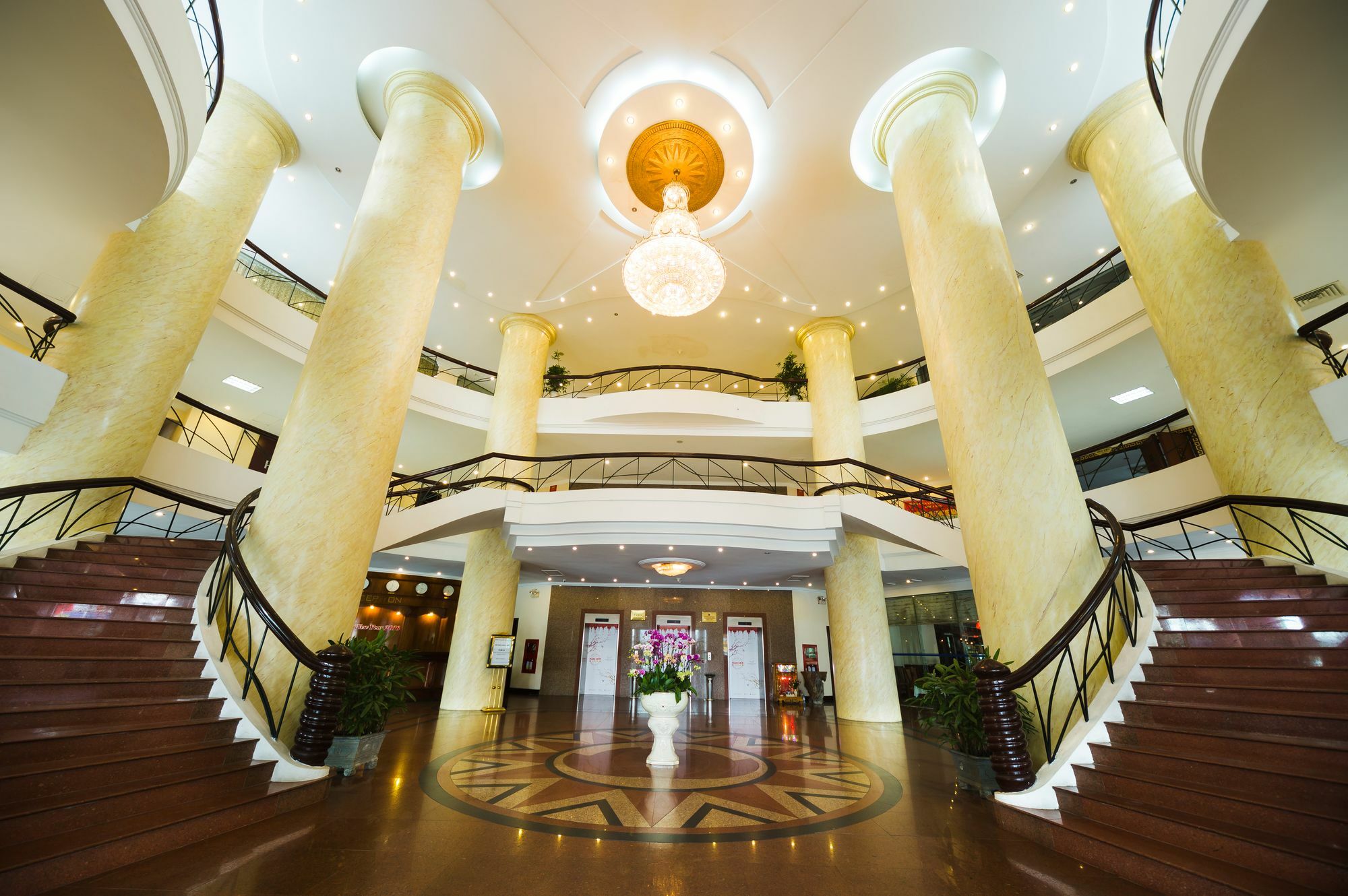 Muong Thanh Grand Phuong Dong Vinh Luaran gambar